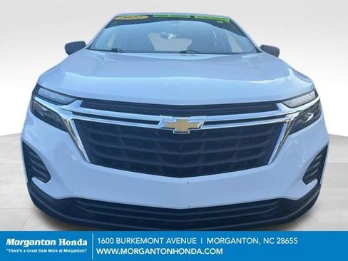 Used 2022 Chevrolet Equinox LS w/ LS Convenience Package FWD image 2