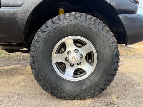 Used 1996 Toyota Land Cruiser image 23