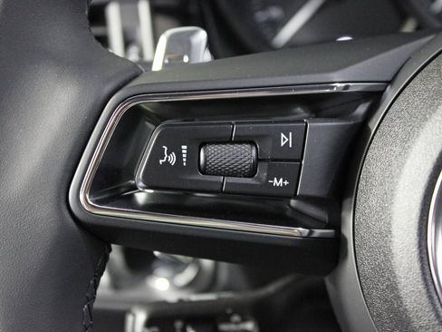 Used 2025 Porsche Macan image 22