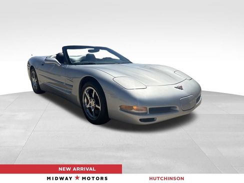 Used 1998 Chevrolet Corvette Convertible w/ Memory Pkg RWD image 1