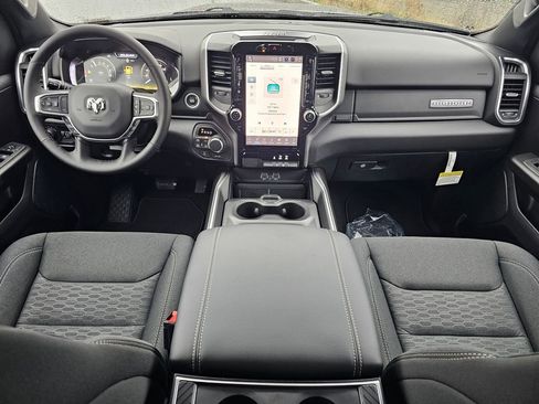 New 2026 RAM 1500 Big Horn AWD/4WD image 10