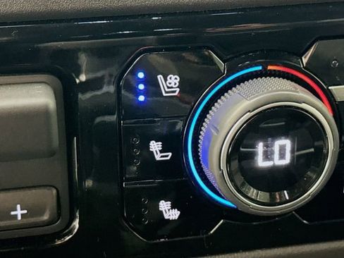 Used 2025 Chevrolet Silverado 1500 ZR2 w/ Technology Package image 25