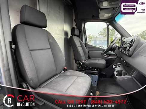 Used 2019 Mercedes-Benz Sprinter 170 image 34