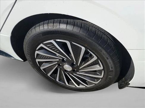 Used 2023 Hyundai Sonata SEL w/ Cargo Package image 12