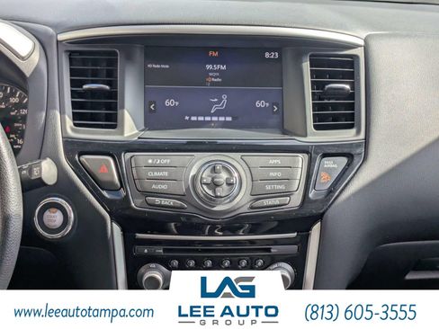 Used 2019 Nissan Pathfinder S AWD/4WD image 16