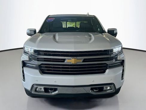 Used 2022 Chevrolet Silverado 1500 High Country image 3