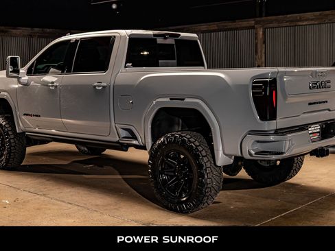 Used 2025 GMC Sierra 2500 AT4 w/ AT4 Premium Plus Package image 7