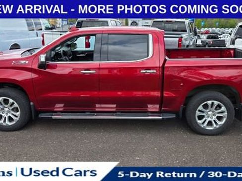 Certified 2023 Chevrolet Silverado 1500 LTZ w/ LTZ Premium Package AWD/4WD image 4