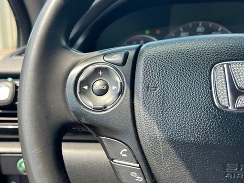 Used 2014 Honda Accord Sport image 19