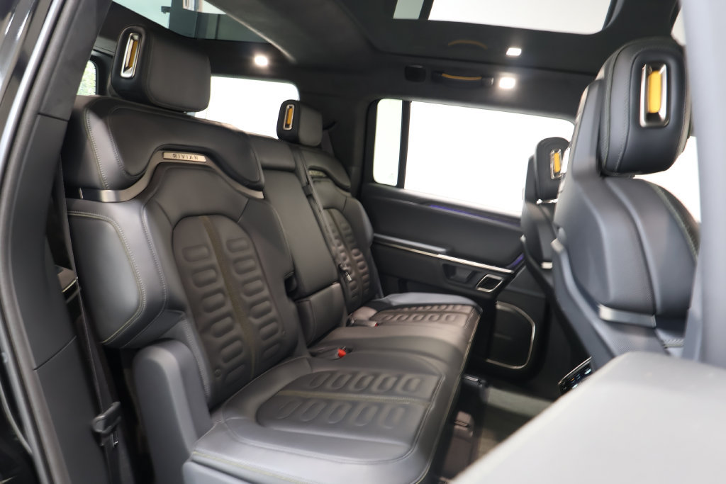 Used 2022 Rivian R1S Launch Edition Quad AWD/4WD image 25