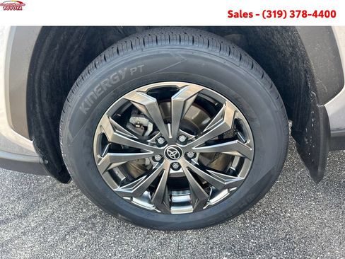 Certified 2023 Toyota RAV4 XLE Premium AWD/4WD image 26
