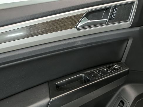 Used 2019 Volkswagen Atlas SE w/ Panoramic Sunroof Package AWD/4WD image 10