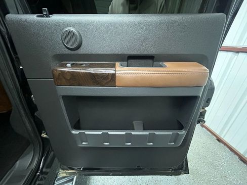 Used 2015 Ford F250 Platinum w/ FX4 Off-Road Package image 13