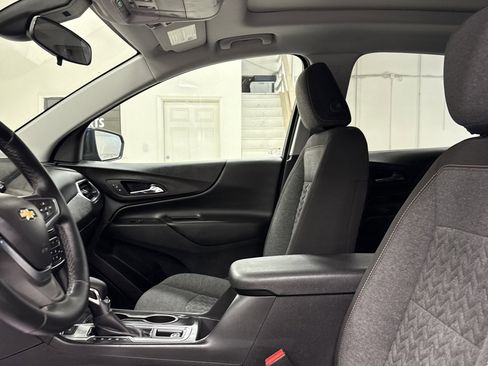 Used 2023 Chevrolet Equinox LT image 4