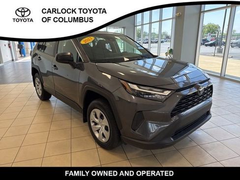 Used 2023 Toyota RAV4 LE AWD/4WD image 5