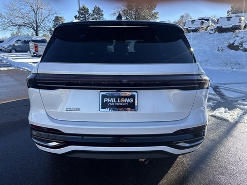 Certified 2024 Lincoln Nautilus Black Label image 6