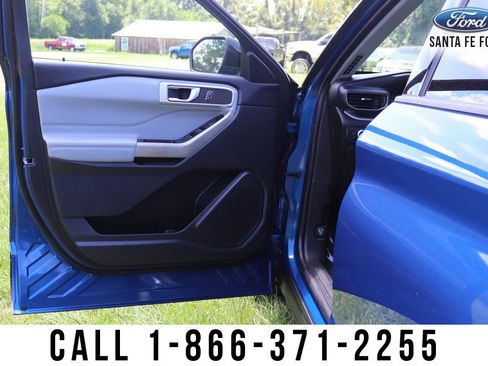 Used 2022 Ford Explorer XLT w/ Equipment Group 202A image 19