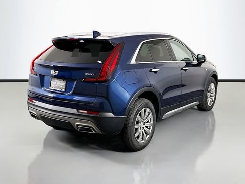 Used 2022 Cadillac XT4 Premium Luxury w/ Safety Alert Package image 7