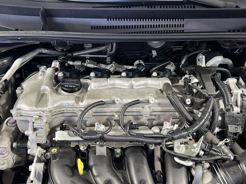 Used 2022 Toyota Corolla LE image 29