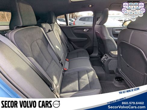 Used 2024 Volvo C40 P8 Recharge Ultimate w/ Protection Package Premier image 22