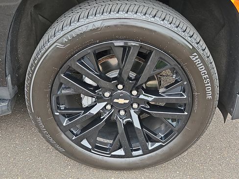 Used 2023 Chevrolet Tahoe LT w/ LT Signature Package AWD/4WD image 8