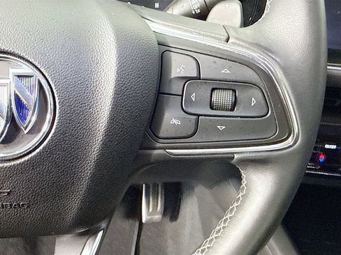 Used 2022 Buick Envision Essence w/ Technology Package I FWD image 12
