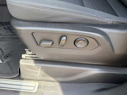 Used 2022 Chevrolet Silverado 1500 RST AWD/4WD image 20