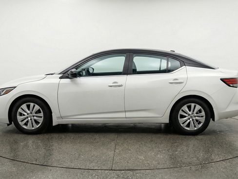 Used 2025 Nissan Sentra S image 5
