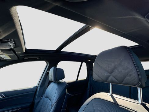 New 2026 BMW X5 sDrive40i w/ M Sport Package image 16