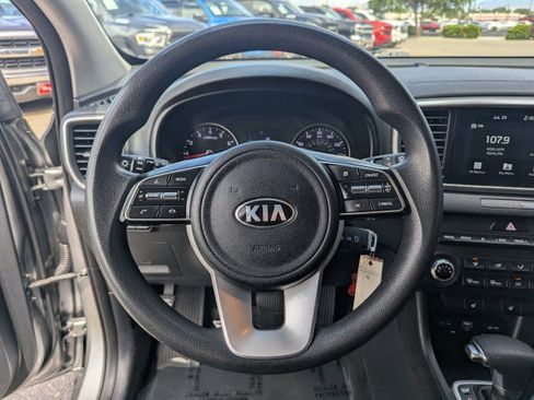 Used 2020 Kia Sportage LX AWD/4WD image 12