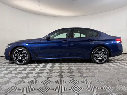 Used 2020 BMW 530e xDrive w/ M Sport Package AWD/4WD image 2