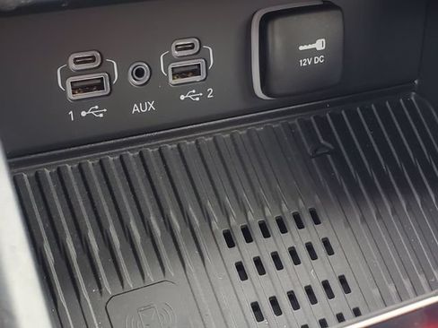 New 2026 Jeep Grand Cherokee Altitude AWD/4WD image 23