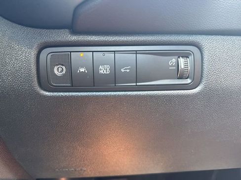 New 2026 Chevrolet Equinox EV LT image 28