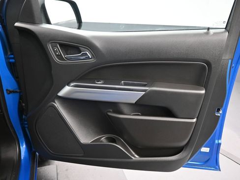 Used 2022 Chevrolet Colorado LT image 40