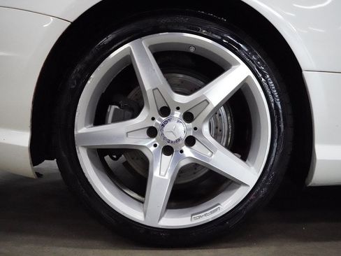 Used 2014 Mercedes-Benz SL 550 image 27