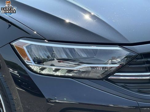 Used 2023 Volkswagen Jetta Sport FWD image 9