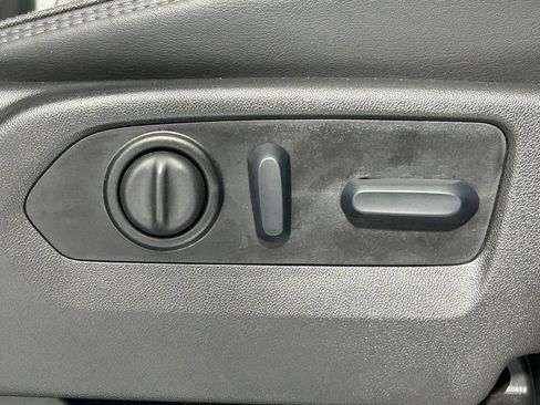 Used 2023 Chevrolet Silverado 3500 High Country image 12