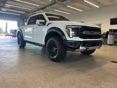 Used 2025 Ford F150 Raptor AWD/4WD image 3