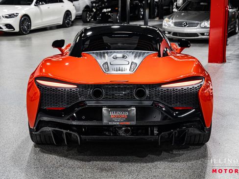 Used 2023 McLaren Artura image 4