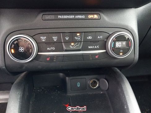 Used 2020 Ford Escape SE image 36