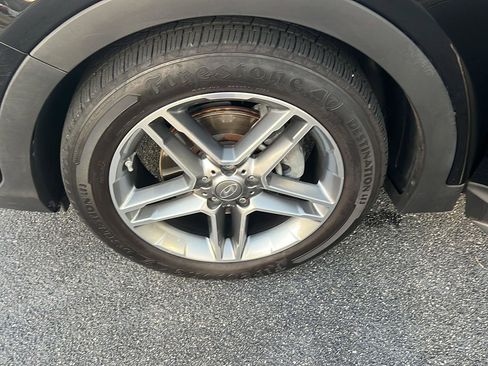 Used 2017 Hyundai Santa Fe Limited image 41