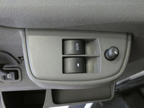 Used 2023 Chevrolet Express 2500 w/ Driver Convenience Package image 18