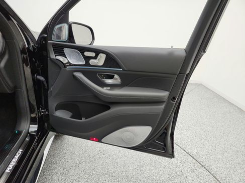 Certified 2021 Mercedes-Benz Maybach GLS 600 4MATIC image 21