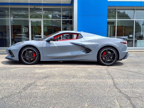 Used 2025 Chevrolet Corvette Stingray Premium Conv w/ Z51 Performance Package image 27
