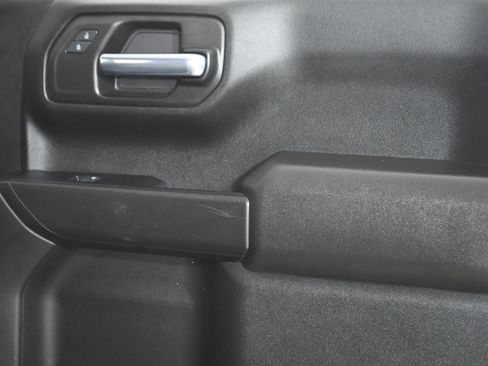 Used 2023 Chevrolet Silverado 1500 Custom image 26