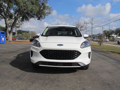 Used 2020 Ford Escape SE image 15
