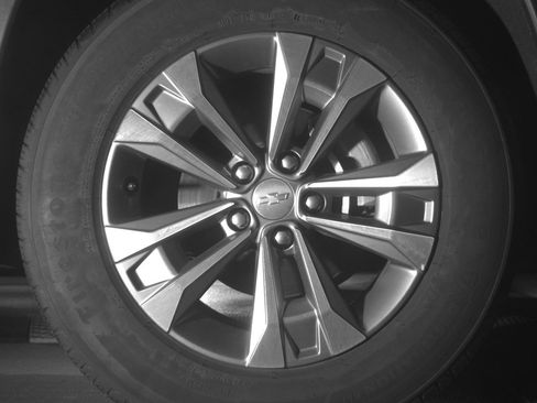 Used 2025 Chevrolet Equinox LT image 13