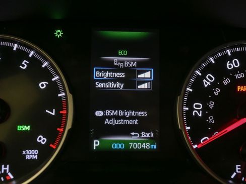 Used 2020 Toyota RAV4 XLE AWD/4WD image 37
