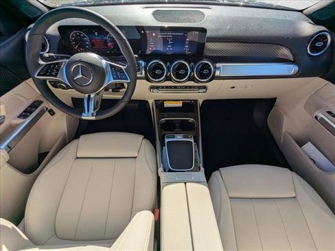 New 2026 Mercedes-Benz GLB 250 image 14