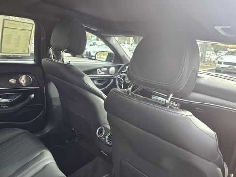 Used 2022 Mercedes-Benz E 350 Sedan image 15